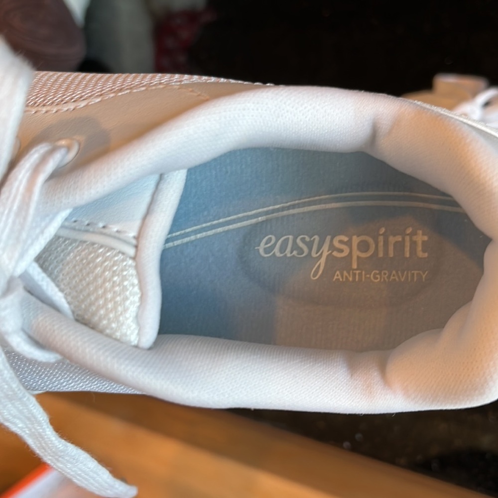 Easy Spirit Estourrun Athletic Sneakers White Shoes Womens 6 New in Box - Picture 5 of 12